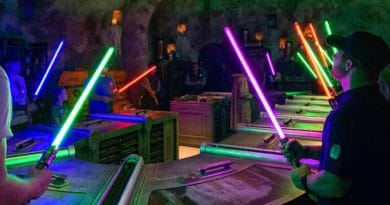 Building a Lightsaber at Walt Disney World - Savi’s Workshop Full Experience
