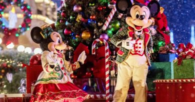 Mickey's Once Upon A Christmastime Parade at Very Merry Christmas Party 2019
