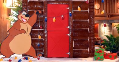 Disney's Wilderness Lodge NEW Gingerbread Cabin Opens: Overview w/Treats & Pin, Disney Holidays 2019