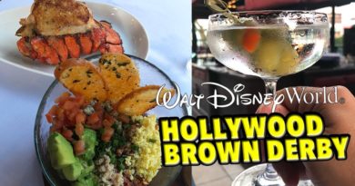 Hollywood Brown Derby Lounge in Disney's Hollywood Studios