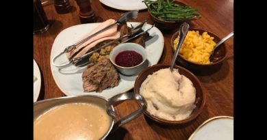 DINING REVIEW: Liberty Tree Tavern - Magic Kingdom