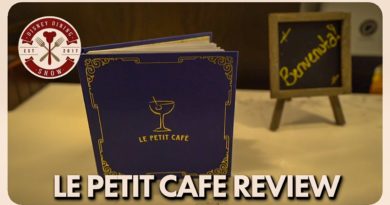 Le Petit Cafe - Disney Dining Show