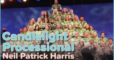 Epcot International Festival of the Holidays 2019, Candlelight Processional with Neil Patrick Harris