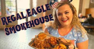The WDW Couple - Disney Vloggers | Regal Eagle Smokehouse Review