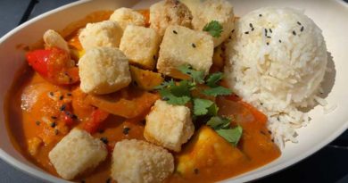 Plant-Based Curry Rice Bowl with Tofu Review from ABC Commissary